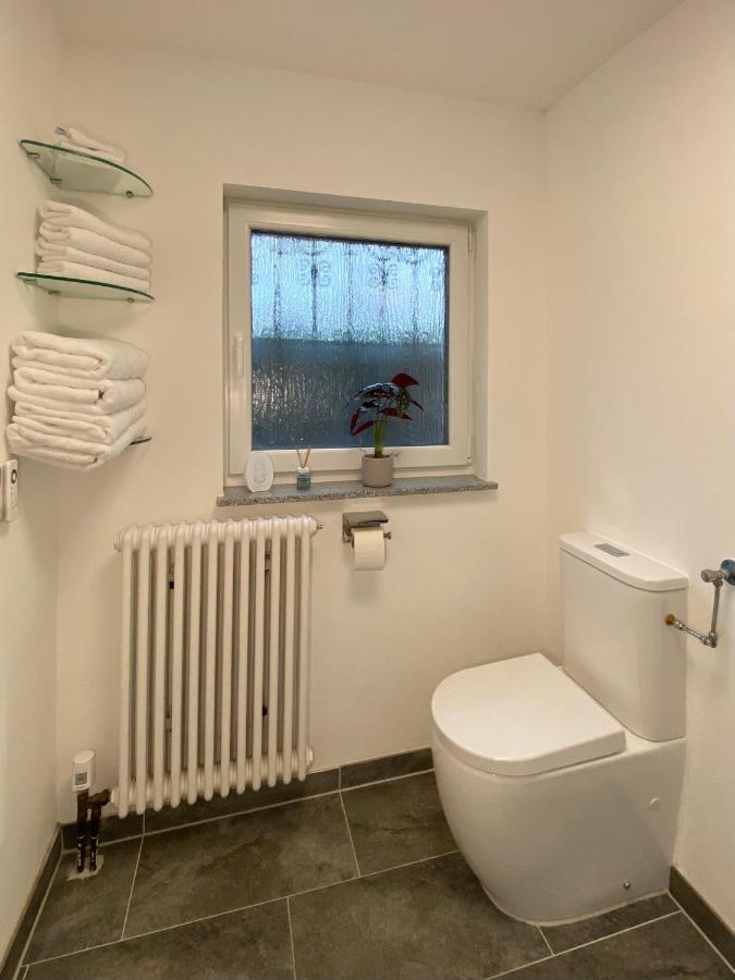 Appartement Irene in S-Bahn Nähe, sehr ruhig, max 4 Pers, Internet 250 MBit Gärtringen Exterior foto